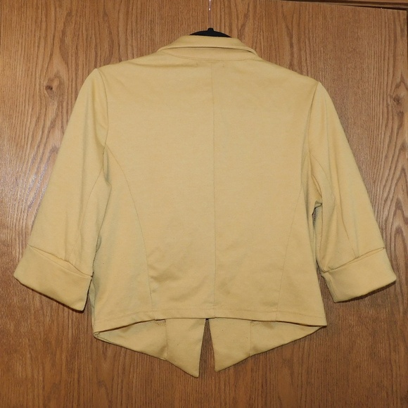 Yellow/Mustard Jacket - Picture 5 of 5